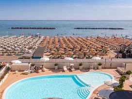 Strandspaß für Groß und Klein - 4 Tage Dolce Vita