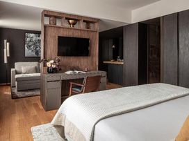 6 Tage Urlaub mit Blick auf den Königspalast