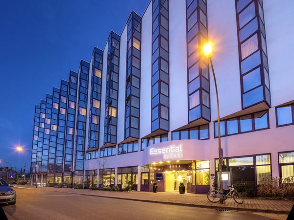 2 Tage Wellness trifft City: Frankfurtzeit mit Taunus Therme in Frankfurt am Main, Hessen inkl. Halbpension