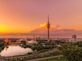 2 Tage mit Frühstück im Holiday Inn Express Munich