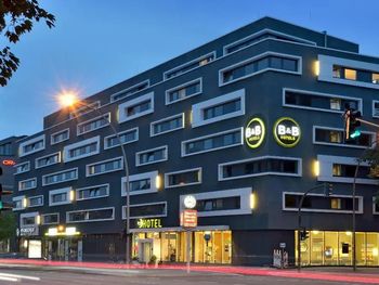 2 Tage Kurzurlaub im B&B Hotel Hamburg-Altona