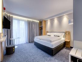 3 Tage mit Frühstück im Holiday Inn Express Göttingen