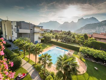 4 Tage Gardasee-Auszeit in Torbole mit Pool und idealer Lage zwischen See und Bergen ⭐