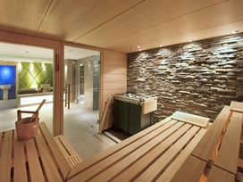 Urlaub an der Streif - 5 Tage im Aktivhotel Schweizerhof mit HP