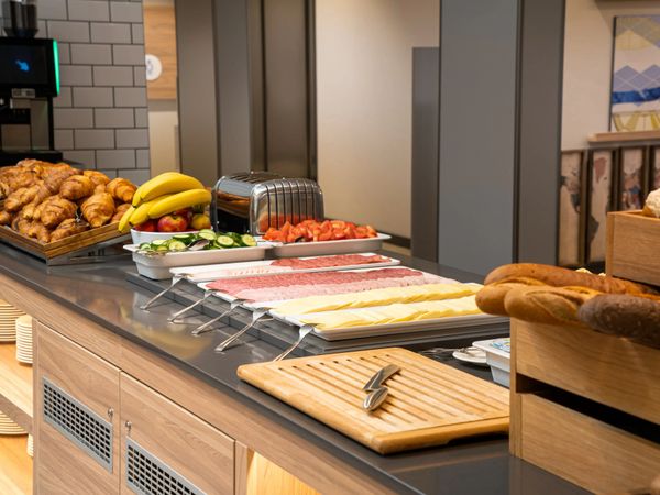 5 Tage Urlaub mit Frühstück im Holiday Inn Express Rosenheim, an IHG Hotel, Bayern inkl. Frühstück