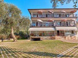 Kurz mal 4 Tage Gardasee mit Frühstück und Seeblick