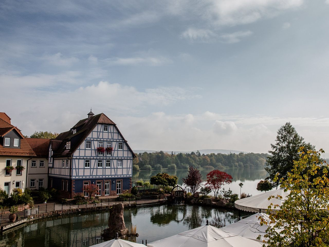 Süße Wellnesszeit im Seehotel mit Privatinsel & Sauna