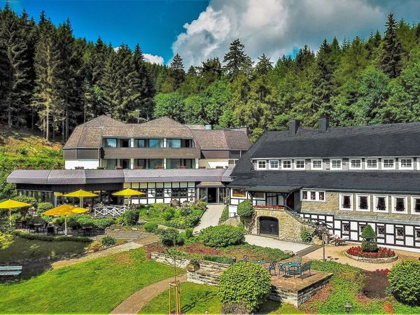 Deluxe Auszeit im Spitzenhotel im Sauerland- 4 Tage in Willingen (Upland) Halbpension Plus