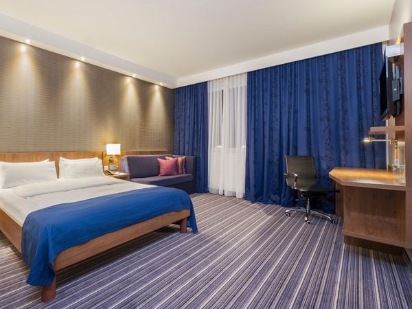 2 Tage in Friedrichshafen am Bodensee Holiday Inn Express Friedrichshafen, Baden-Württemberg