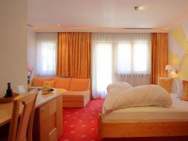 4 Tage Alpenluft im Schweizer Samnaun Dorf