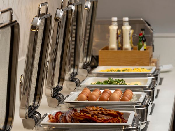 Shoppingstadt Düsseldorf: 2 Tage inklusive Parkplatz Frühstück