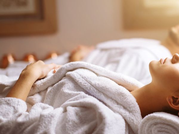 Oase des Wohlbefindens: Unterkunft mit Thai Massage in Karlsbad (Karlovy Vary) Frühstück