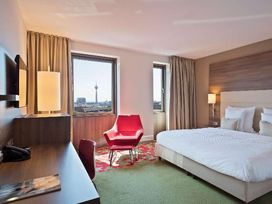 4 Tage Kurzurlaub mit Frühstück im Melia Düsseldorf