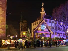 &JULIA - Das Pop-Musical mit Ticket und Hotel