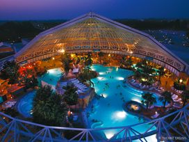 Erding Ahoi: 2 Tage die größte Therme der Welt pur!