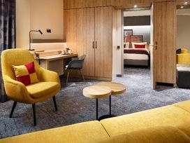 2 Tage im Holiday Inn Hamburg-HafenCity 