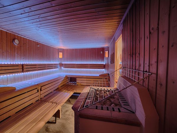 6 Tage Genuss in Südtirol mit Wellnessbereich & HP+ in Reischach, Trentino-Südtirol inkl. Halbpension Plus