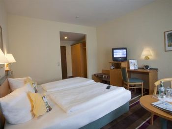 Zentrale Lage - 2 Tage mitten in Düsseldorf