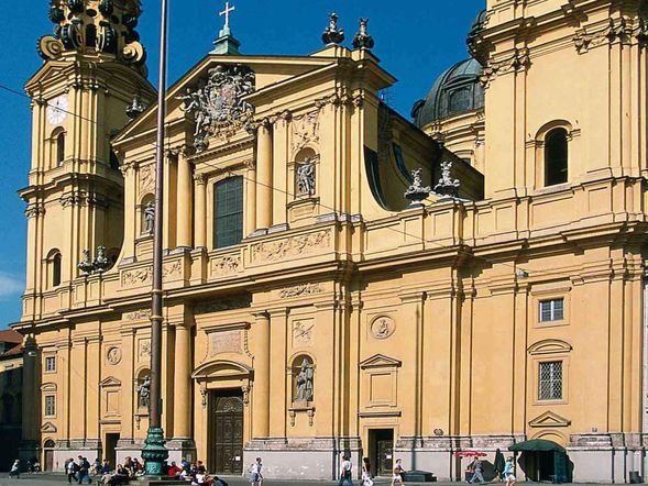 2 Tage mit Frühstück im Mercure Hotel München