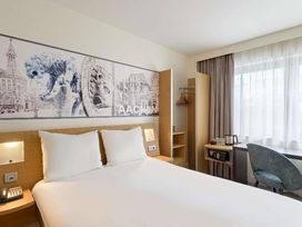 2 Tage mit Frühstück im Hotel Novotel Aachen City