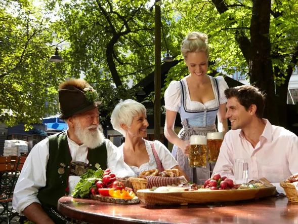 4 Tage Kurzurlaub mit Frühstück im Courtyard Munich Garching