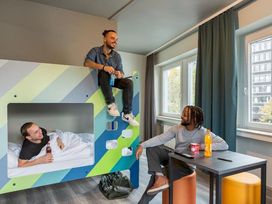 2 Tage im A&O Köln Hauptbahnhof mit Frühstück
