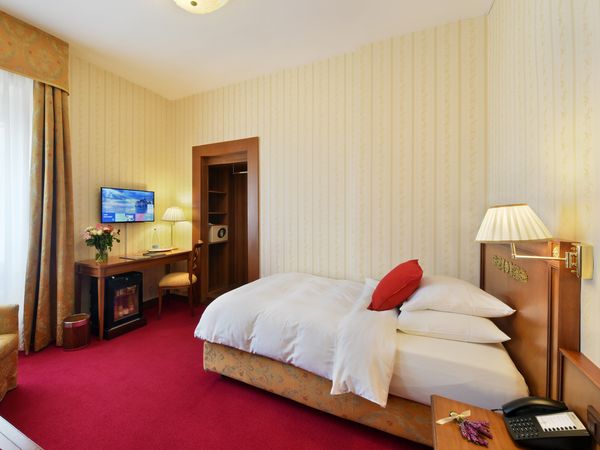 2 Tage am Ufer des Genfer Sees Golf Hotel Rene Capt in Montreux, Waadt inkl. Frühstück