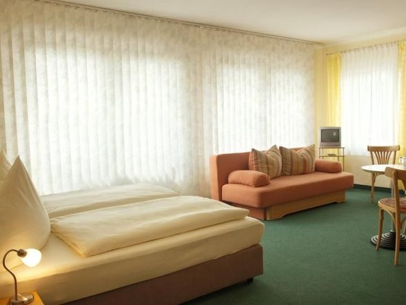Doppelzimmer mit Balkon