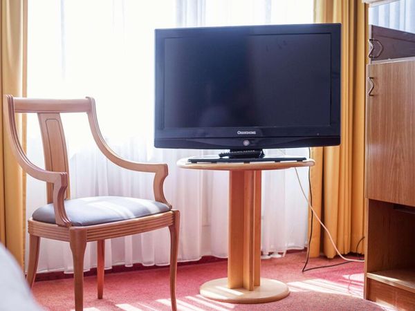 8 Tage in ruhiger Lage nahe Kiel mit Frühstück in Altenholz, Schleswig-Holstein inkl. Frühstück