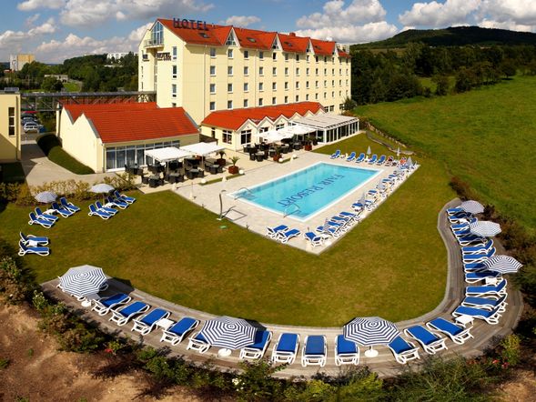 FAIR RESORT