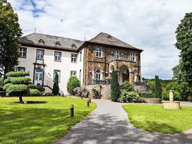 Märchenhafte 2 Tage in der Eifel - Auszeit im Schloss