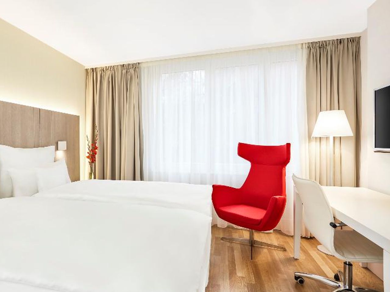 4 Tage im NH Collection Hamburg City mit Frühstück