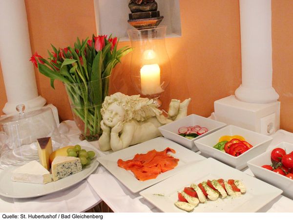 Erholsame Auszeit im Steirischen Hügelland - 9 Tage in Bad Gleichenberg Frühstück