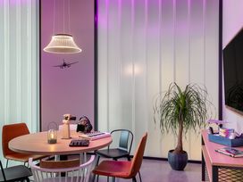 Hamburg & Altes Land entdecken – inkl. Fahrrad, Frühstück & Moxy Vibes