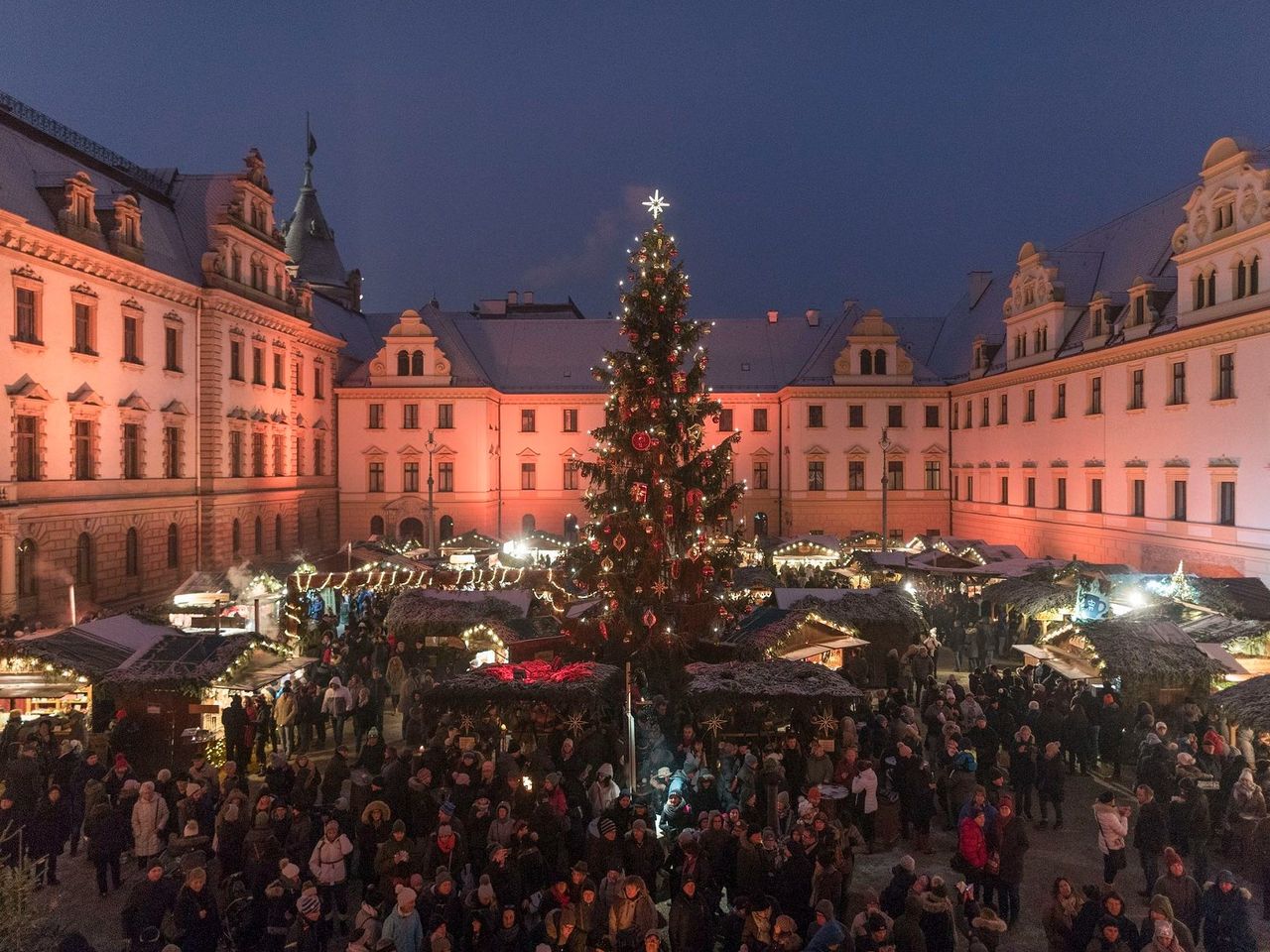 Weihnachtsmarkt auf Schloss Thurn & Taxis