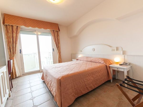 6 Tage Urlaub an der Adria mit HP Hotel Universal in Cervia, Emilia-Romagna inkl. Halbpension