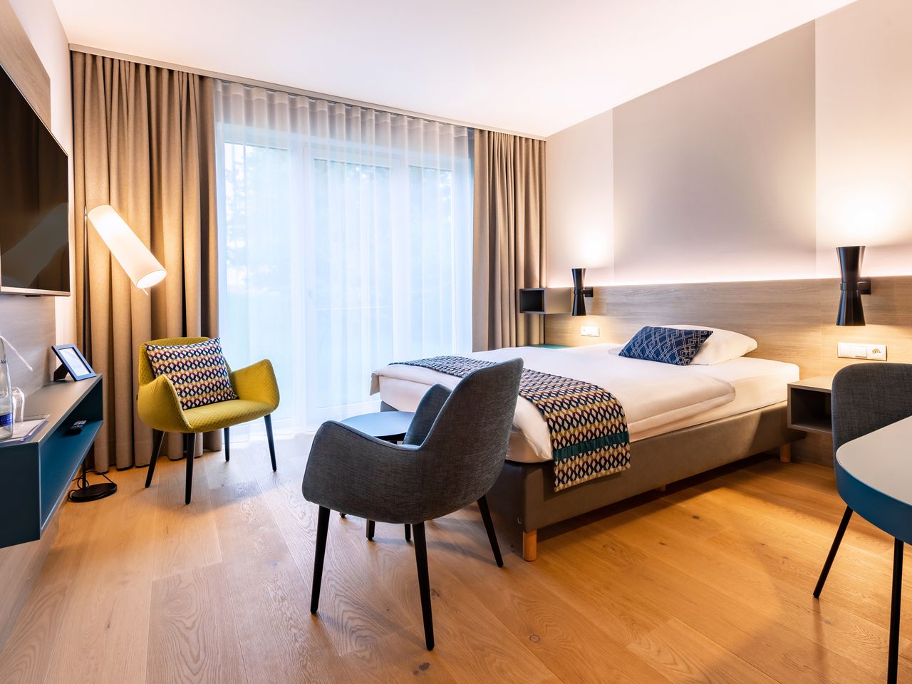 Comfort Zimmer mit Queensize Bett, Klimaanlage und Kitchenette "Amalia Plus"