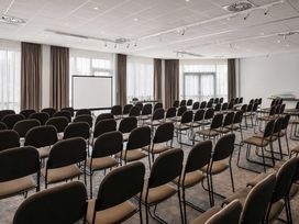 2 Tage Flughafen-Auszeit im Sunday Hotel Frankfurt Airport
