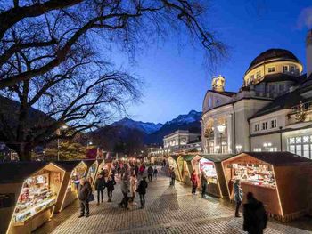 Weihnachtszauber mit Halbpension in Meran erleben