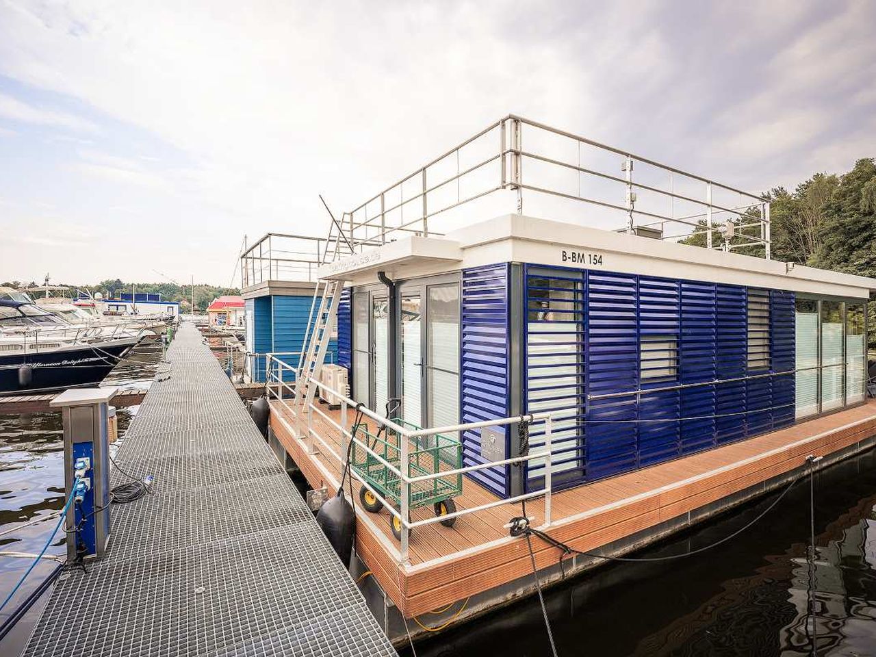 Im schwimmenden Haus in der Bernsteinstadt - 3 Tage