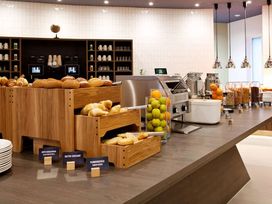 2 Tage Kurzurlaub mit Frühstück im Hampton by Hilton Munich Airport South
