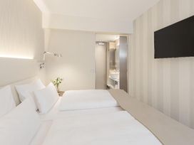 2 Tage im Hotel NH Hamburg Mitte mit Frühstück