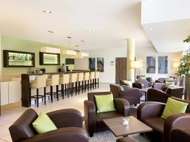 2 Tage Kurzurlaub mit Frühstück im Holiday Inn Express Neunkirchen