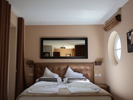 Silvester mit Galadinner & Live-Musik im Burgenland