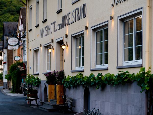 Kurz-mal zur Aktivauszeit: 6 Tage die Moselregion entdecken in Briedern, Rheinland-Pfalz Frühstück