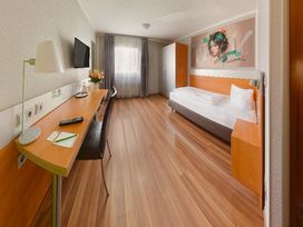 2 Tage im Attimo Hotel - Stuttgart 