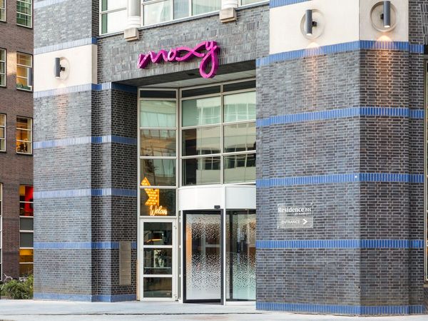 VIP STAY & BREAKFAST - 3 Tage Den Haags Herz Special Moxy The Hague, Südholland (Zuid-Holland) inkl. Frühstück