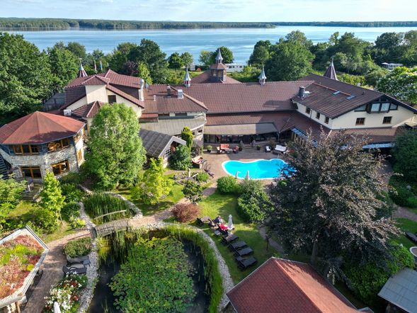 Wellnesshotel Seeschlößchen - Privat-SPA & Naturresort