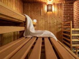 9 Tage im Leonardo Royal Hotel mit Frühstück