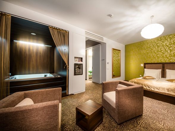 De Luxe Suite (DS)